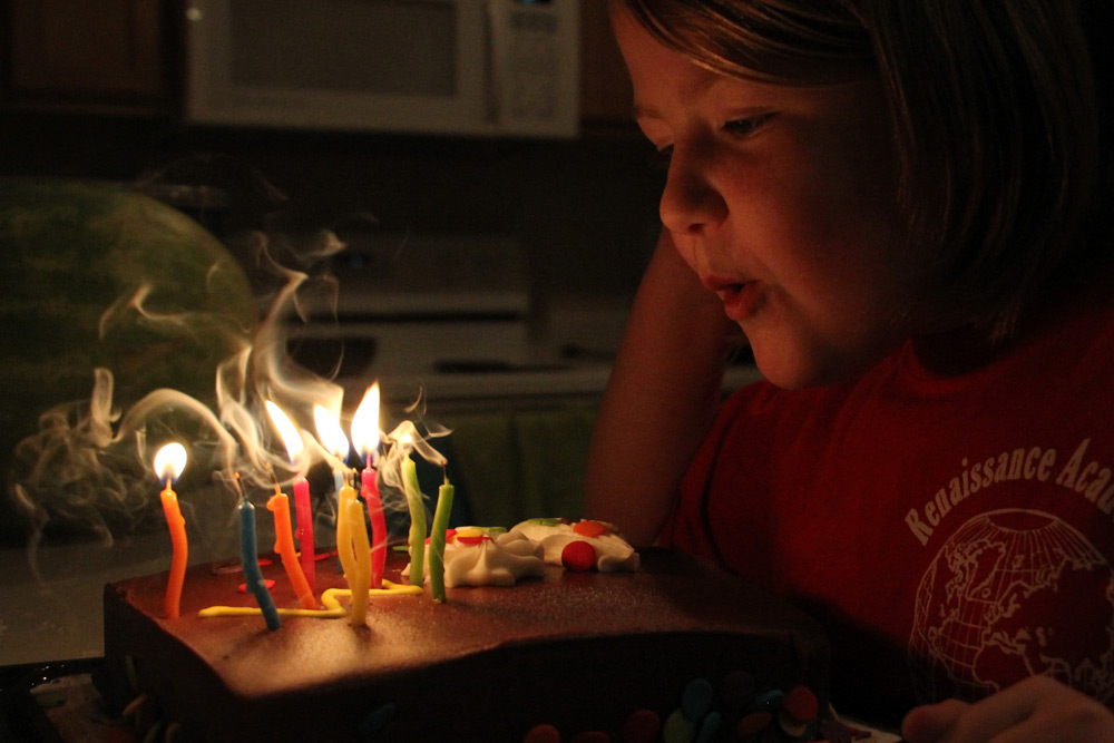 blowing-out-the-candles blowing out candles